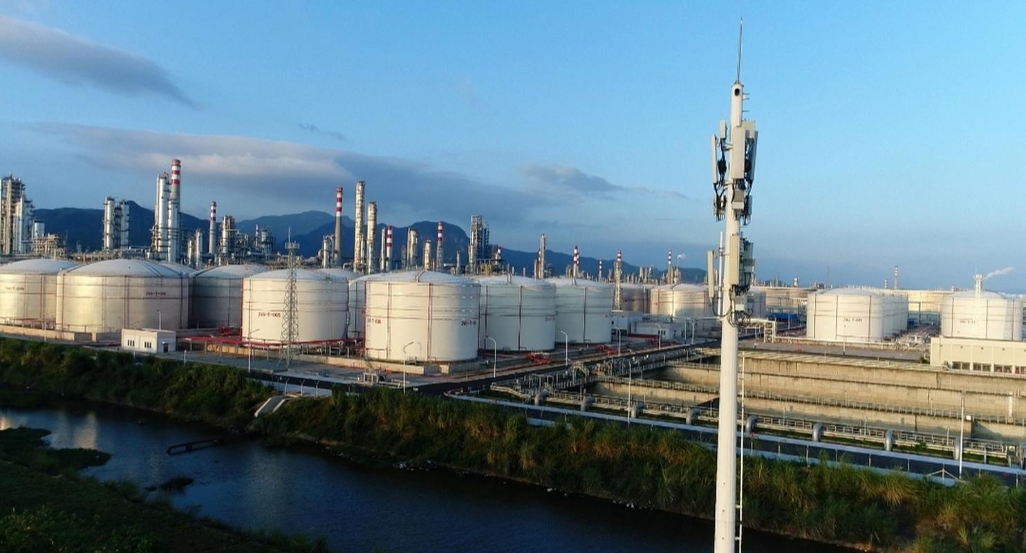 智慧炼厂启新篇 我国首个“双频5G+工业互联网”智能炼厂在粤港澳大湾区建成投用